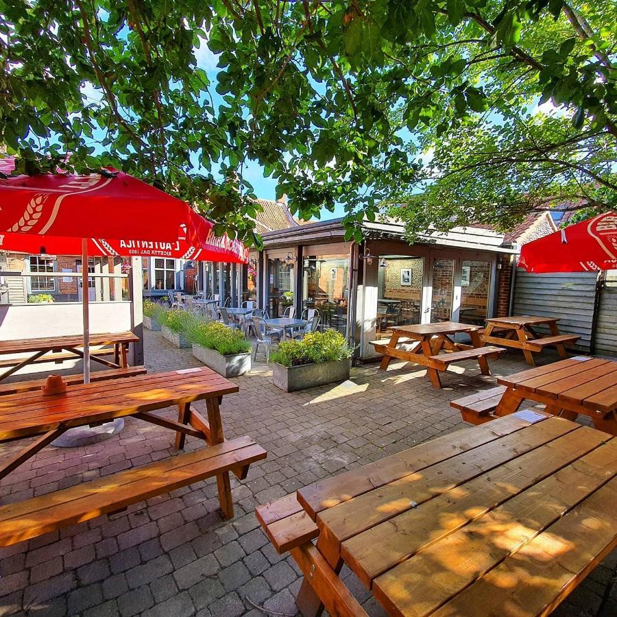 Bed and Breakfast Kings Head Holt Голт Екстер'єр фото