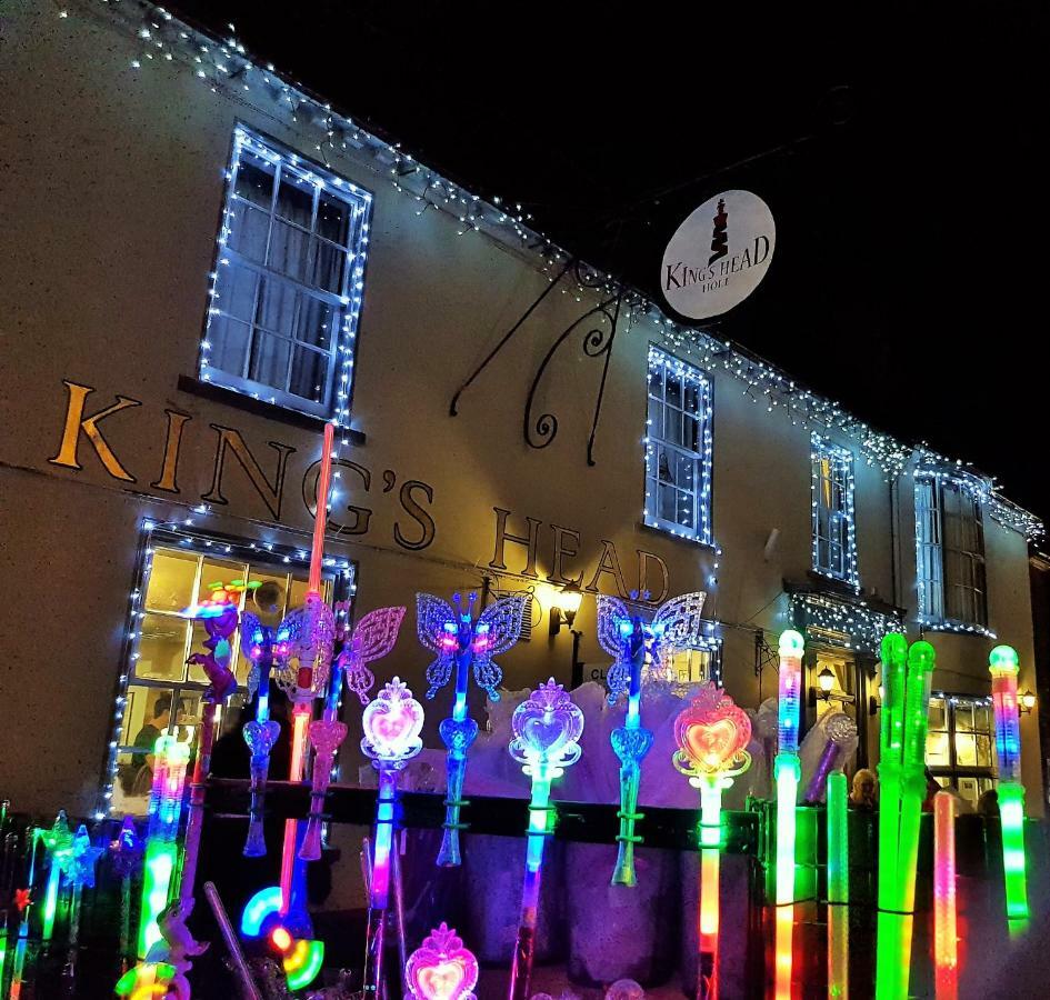 Bed and Breakfast Kings Head Holt Голт Екстер'єр фото